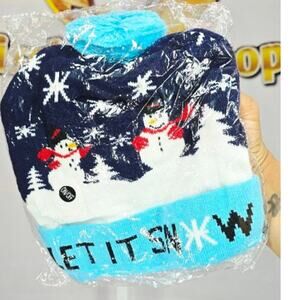 Light-Up Christmas Beanie Hat Blue Holiday Snowman One Size